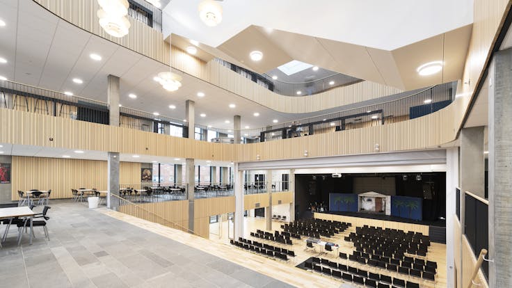 Auditorium / Concert Hall in Sct. Lbs Skole in Horsens Denmark with Rockfon Blanka E-Edge