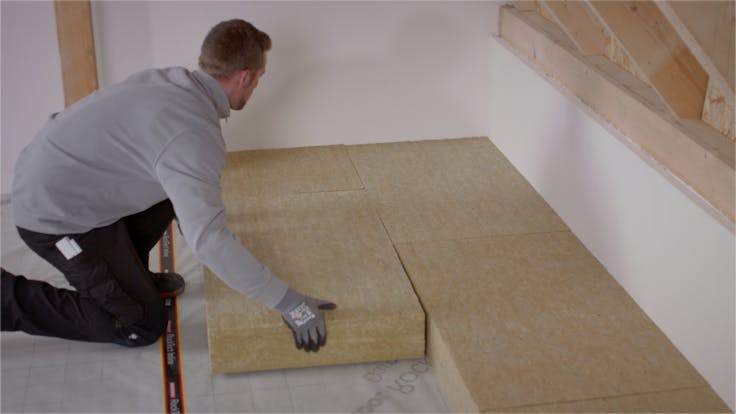 Dachbodendämmung, Verarbeitung, Anleitung, Video, begehbar, lagerfläche, attic insulation, loft insulation, steps, tegarock, osb, thumbnail
