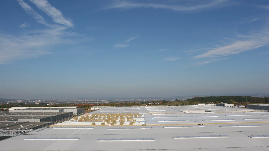 Flachdach verklebter Dachaufbau ROCKWOOL Österreich