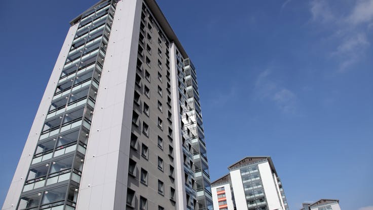 Refurbishment three high-rise residential towers, The Crofts in Birmingham, United Kingdom with Rockpanel Colours in FS-Xtra grade