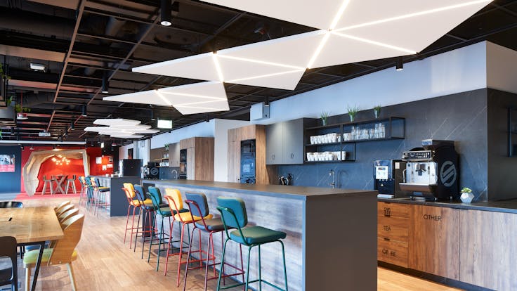 Canteen in Rockwool Global Business Service Center Poznan in Poznań Poland with Rockfon Eclipse A-Edge