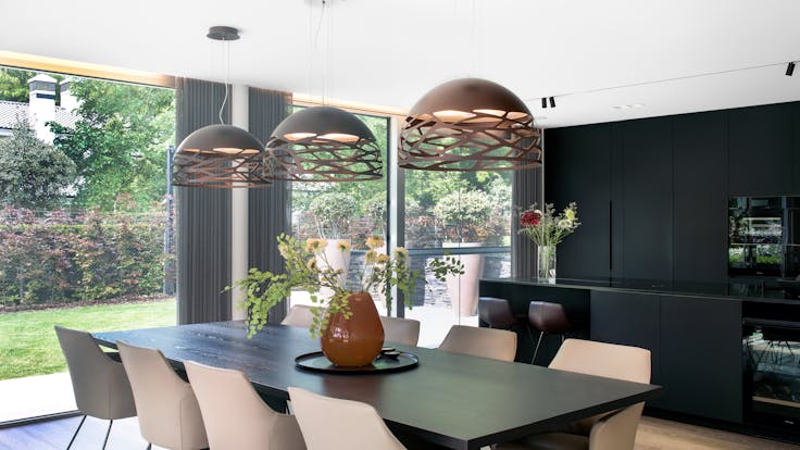 Kitchen in Villa Lanaken Belgium in Lanaken Belgium with Rockfon Mono Acoustic TE-Edge