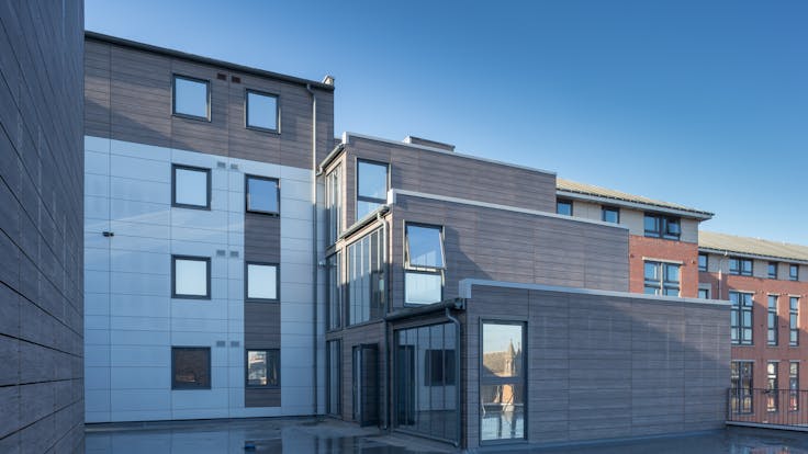 Rockpanel case study Goldsmith court nottingham Rockpanel Woods Ceramic Oak Rockpanel Metallics Aluminium White