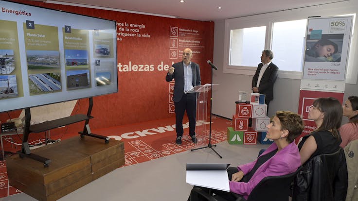 EN: Opening of the Caparroso office renovation, Navarra, Spain. Press conference. ES: Inauguración rehabilitación oficinas Caparroso, Navarra. Rueda de prensa.