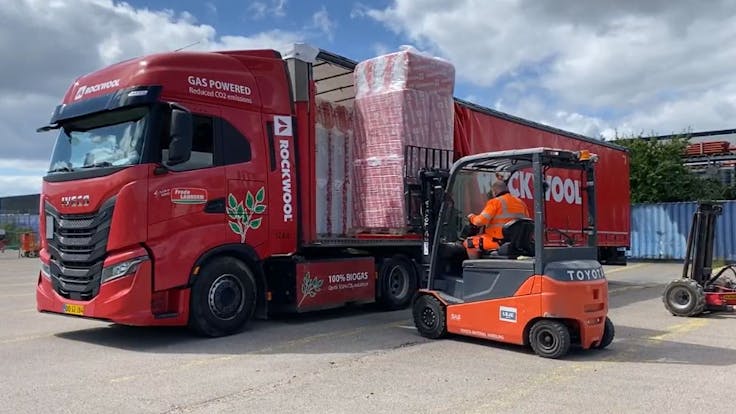 I samarbejde med SAGA Space Architects har ROCKWOOL bidraget til udviklingen af et månehabitat, der er blevet indviet som en del af den Europæiske Rumorganisation (ESA)’s LUNA-facilitet i Köln.