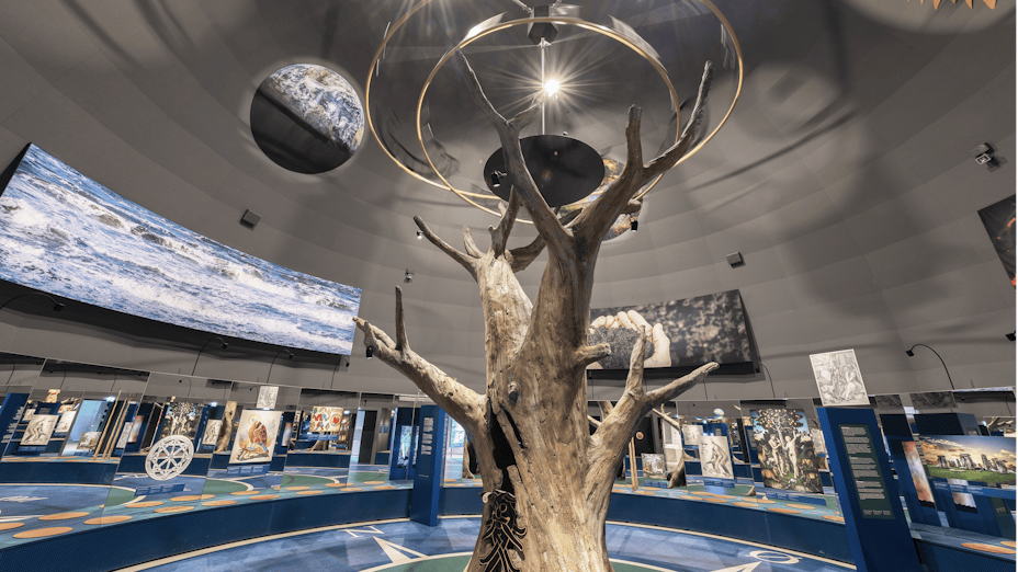 Akustisk design med farvede akustikplader