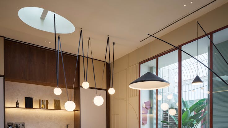 Showroom in Orac Experience Center in Barcelona Spain with Rockfon Mono Acoustic TE-Edge