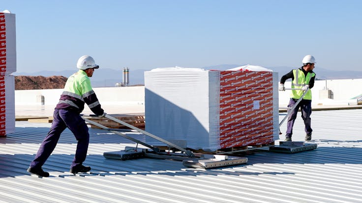 Reference project: bonÀrea Épila, Zaragoza. Metal box. Roof. Hardrock 391. Spain. Cubierta metálica. Rockcycle. Rock&Roller