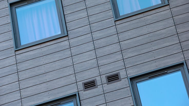 Rockpanel case study Goldsmith court nottingham Rockpanel Woods Ceramic Oak Rockpanel Metallics Aluminium White