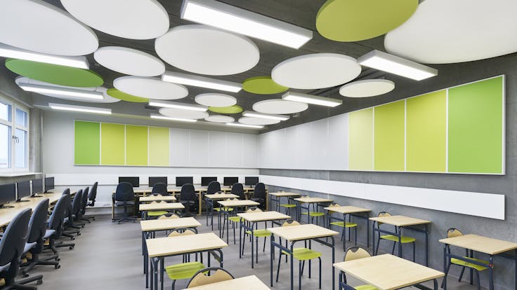 PL, Poznan, Marcin Sakson, Front Architects, Education, Rockfon Eclipse, Rockfon Samson, Circle, 600x600 white, green