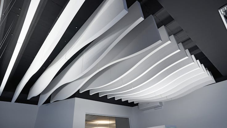 Cellular Office in Wegscheider office solution GmbH in Heßdorf-Hannberg Germany with Rockfon Contour Wave AEX-Edge