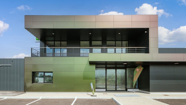 Rockpanel Case Study John Deere Chameleon