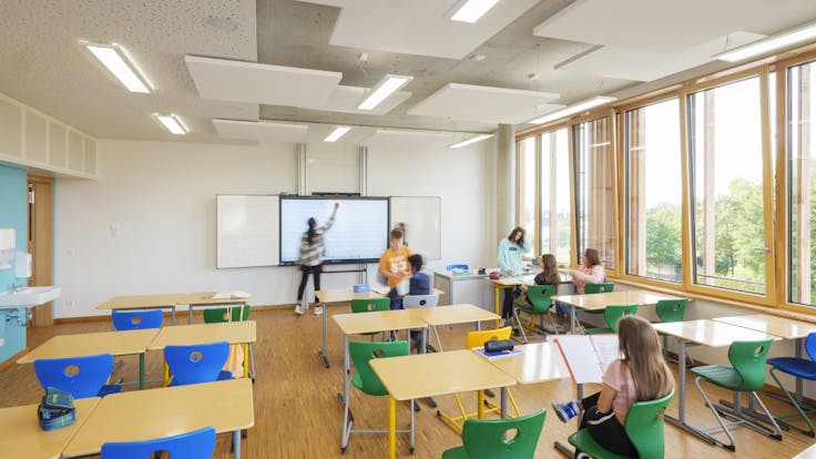 Classroom in Eichendorff Realschule School in Gottmadingen Germany with Rockfon Eclipse