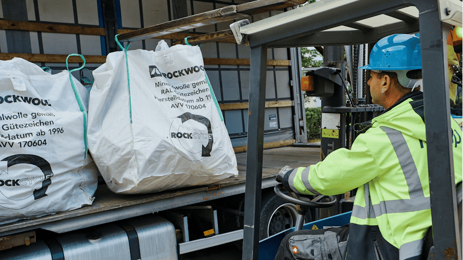 Upcycling vs. Downcycling Differences