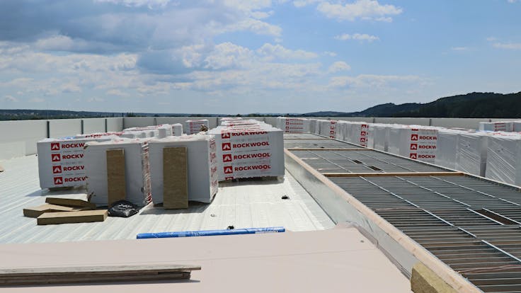 reference, egger glas, production hall, flat roof, hardrock 040, gersdorf, austria