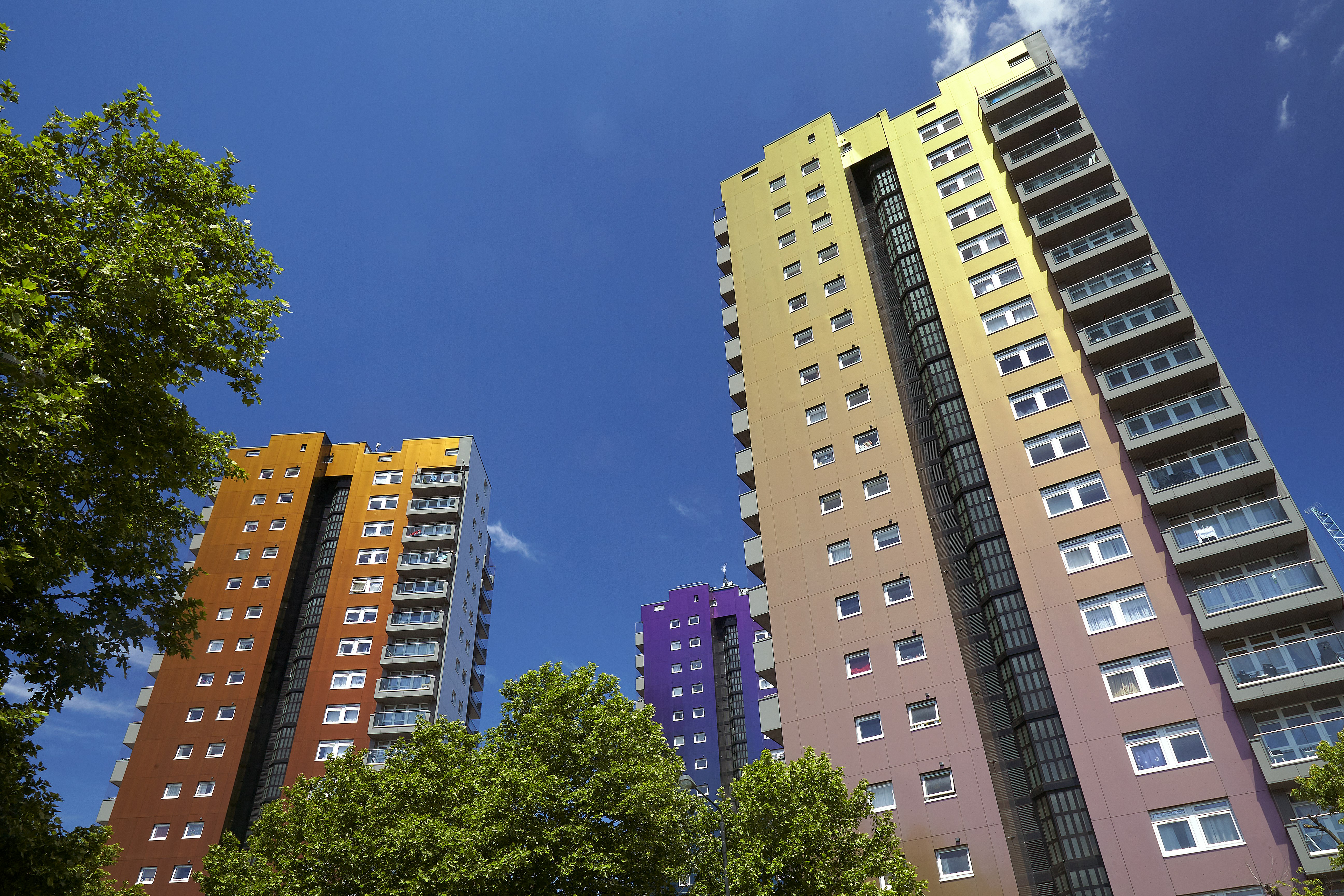 Tustin Case Study Rockpanel Chameleon