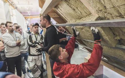 ROCKWOOL wpiera wykonawców na Akademii grupy Prace Wykończeniowe
