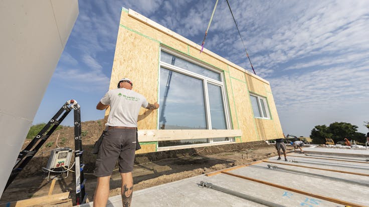 Rockzero, Nybyggeri, Kirke Stillinge, prefab