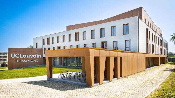 Case Study, Mons, BE, Rockpanel Natural