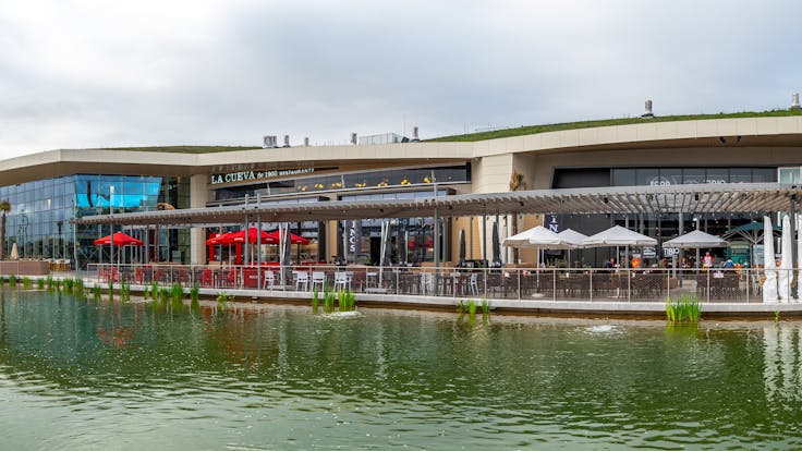 Lagoh Shopping Center, Centro Comercial, Conlit Ductboard, Cinema, HVAC, Fire Protection, Rockpanel, Rockfon, Rockbardage, Hardrock, REDAir, REDArt, Ventirock Duo, Mono Acoustic, Color All, Alpharock 225, Curro Moreno-Aurioles