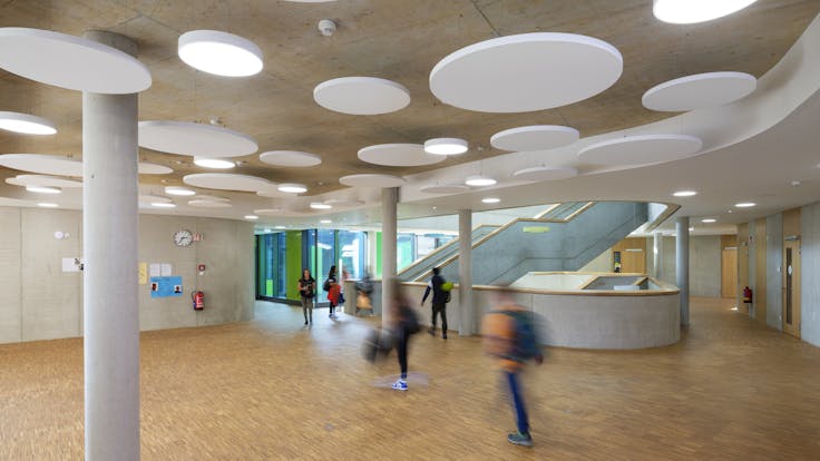 Corridor in Eichendorff Realschule School in Gottmadingen Germany with Rockfon Eclipse