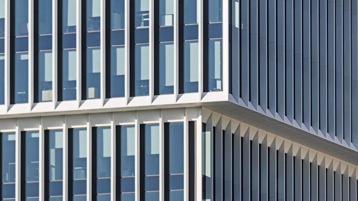 case study LAKESIDE WARSZWA office building BREEAM Outstanding certification, WELL Gold certification, E.ON Polska S.A. certification, Class A standard offices, and beautifully landscaped green surroundings - since the end of 2023, the prestigious Lakeside office and service complex has been operating in Warsaw’s Mokotów district, utilizing ROCKWOOL stone wool insulation materials photographer Rafal Chojnacki