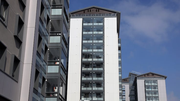 Refurbishment three high-rise residential towers, The Crofts in Birmingham, United Kingdom with Rockpanel Colours in FS-Xtra grade