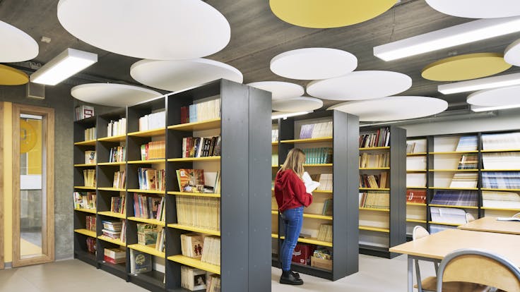 PL, Poznan, Marcin Sakson, Front Architects, Education, Rockfon Eclipse, Rockfon Samson, Circle, 600x600 white, yellow