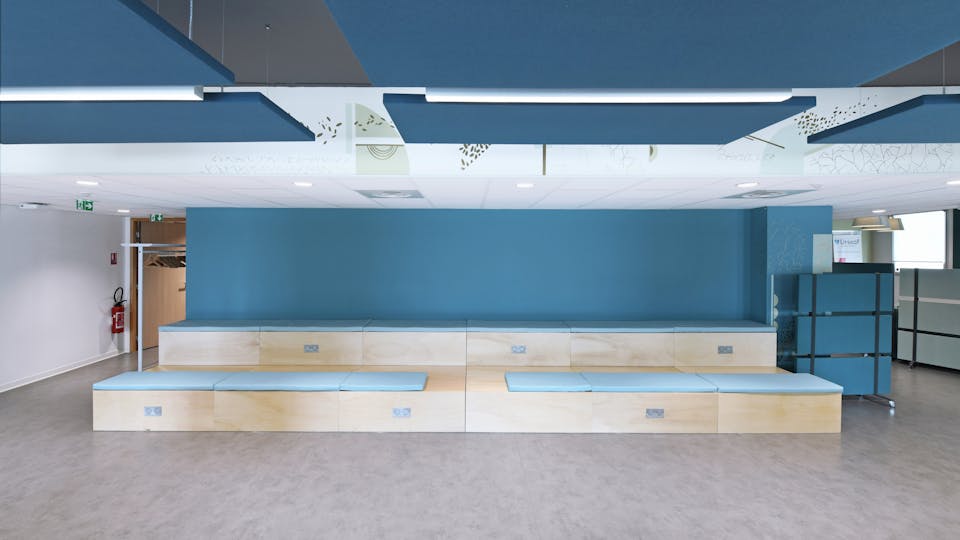 Acoustic ceiling solution: Rockfon Color-all®, A, 1160 x 580
