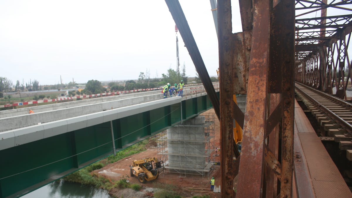 case study, Bridge Umbeluzi-Mozambique, structure, protection, bridge, trains, tracks, rockdelta, lapinus