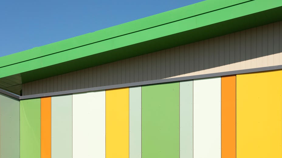 Rockpanel Colours Case Study
New Build School
RAL 0605070, 1032, 1305030, 1406010