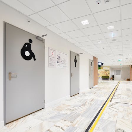 Corridor in Children's Hospital Warsaw in Poland with Rockfon MediCare Plus