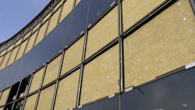 Curtain wall installation image
Commercial building
Curtainrock