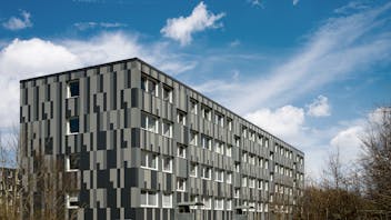 Case study Denmark Gyvelvej
Rockpanel Colours 8 mm
RAL7016, RAL7012 and RAL7037
