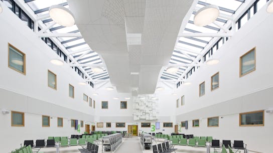 Morriston Hospital,UK,Swansea,Wales,IBI Nightingale,Art In Site - For Eclipse Islands creation,BAM Construction,Morriston Hosptial-Swansea,Richard Kemble Ceilings-Medicare and Bay Productions-Eclipse,Matt Livey,ROCKFON Eclipse,white