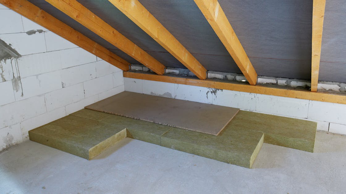Dachbodendämmung – Energiesparen mit ROCKWOOL