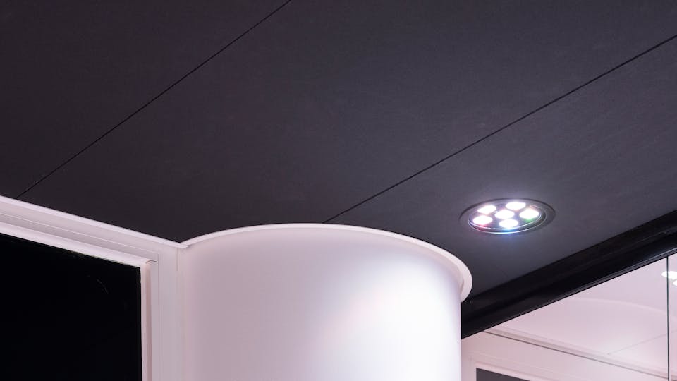 Acoustic ceiling solution: Rockfon Color-all®