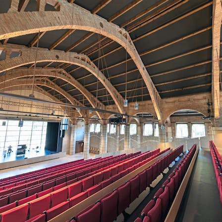 Auditorium in Celler Vila-seca in Vila-seca Spain with Rockfon Color-all B-Edge