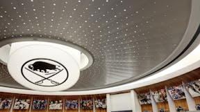 Buffalo Sabres Team Dressing Room First Niagra Center, Cannon Design, Gypsum Systems, SpanAir Torsion Spring Ceiling Panels, Infinity Perimeter Trim, Recreation, Hockey, Bochsler Creative Solutions