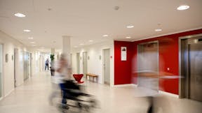 Odense Hospital Patient Hotel, Sonar X 600x600x22, Tropic A24 1200x600x15