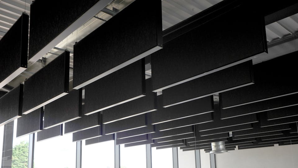 Acoustic ceiling solution: Rockfon® Industrial Baffle, 1200 x 450