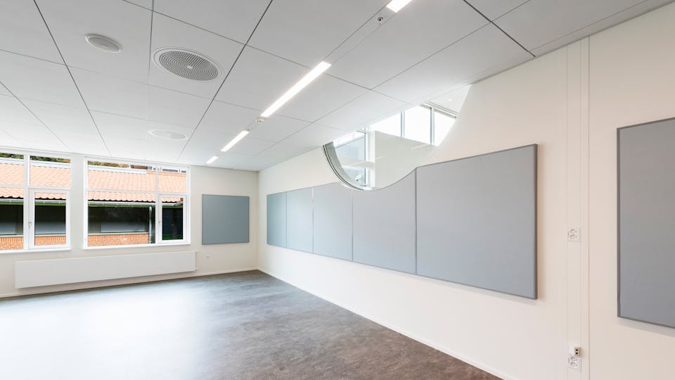 Acoustic ceiling solution: 