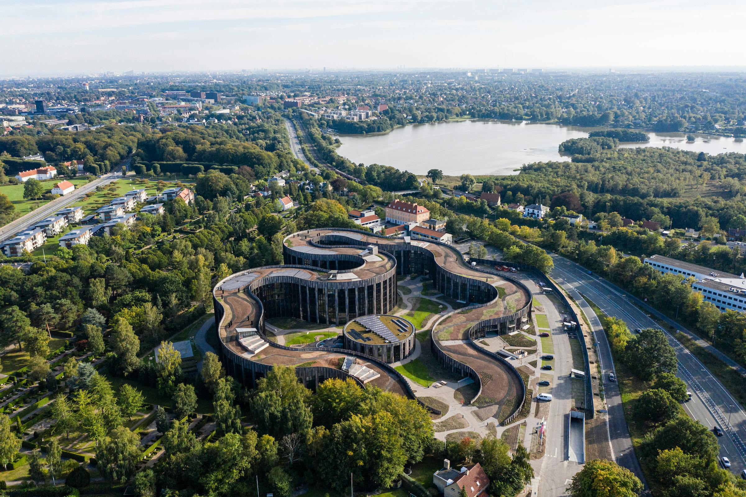 Lyngby город. Denmark Hill Campus.