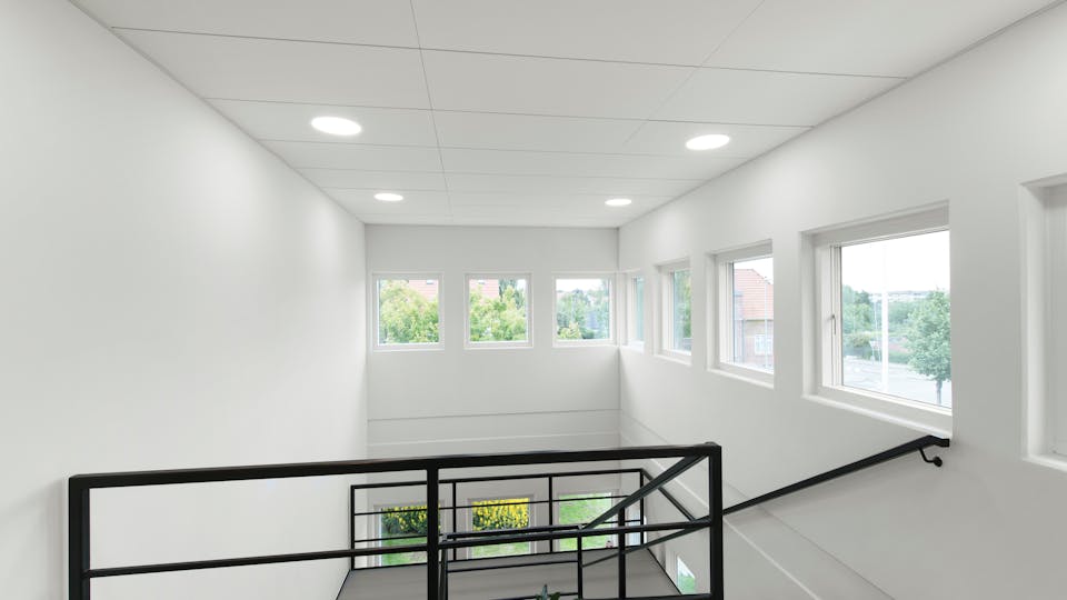 Acoustic ceiling solution: Rockfon Blanka®, Z, 1200 x 600