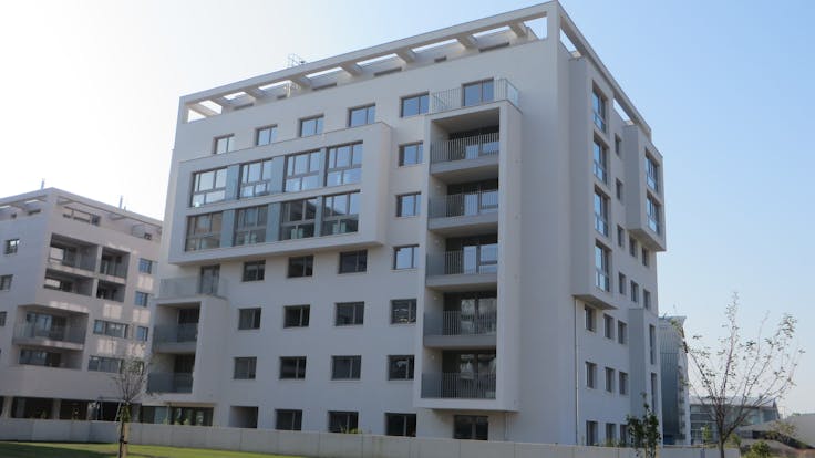 reference, decrock, attemsgasse 31, residential neighbourhood, residential building, facade, vienna, austria