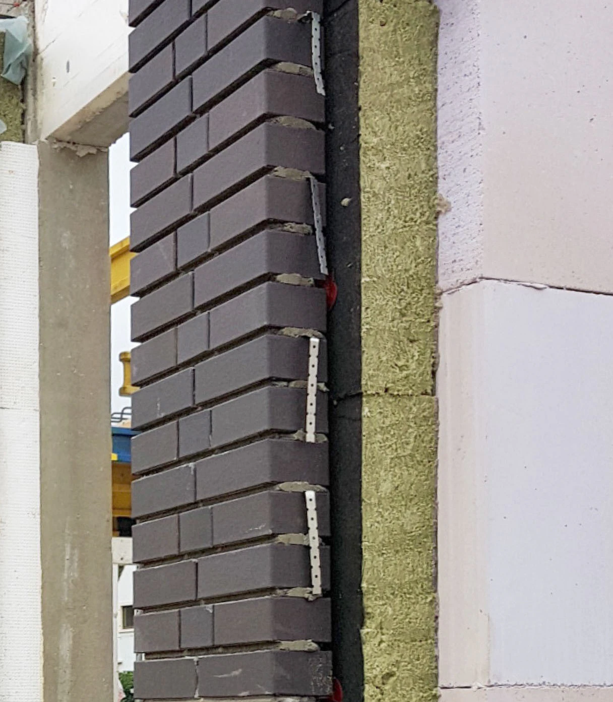 product, installation, cavity wall, cavity wall insulation, cavity wall insulation board, kernrock, kernrock 033 VS, kernrock 035 VS, kerndämmung, kerndämmplatte, zweischaliges mauerwerk, brochure, broschüre, dämmung von außenwänden, germany, PIM