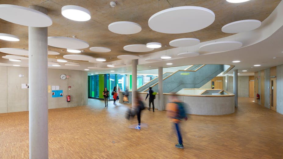 Corridor in Eichendorff Realschule School in Gottmadingen Germany with Rockfon Eclipse