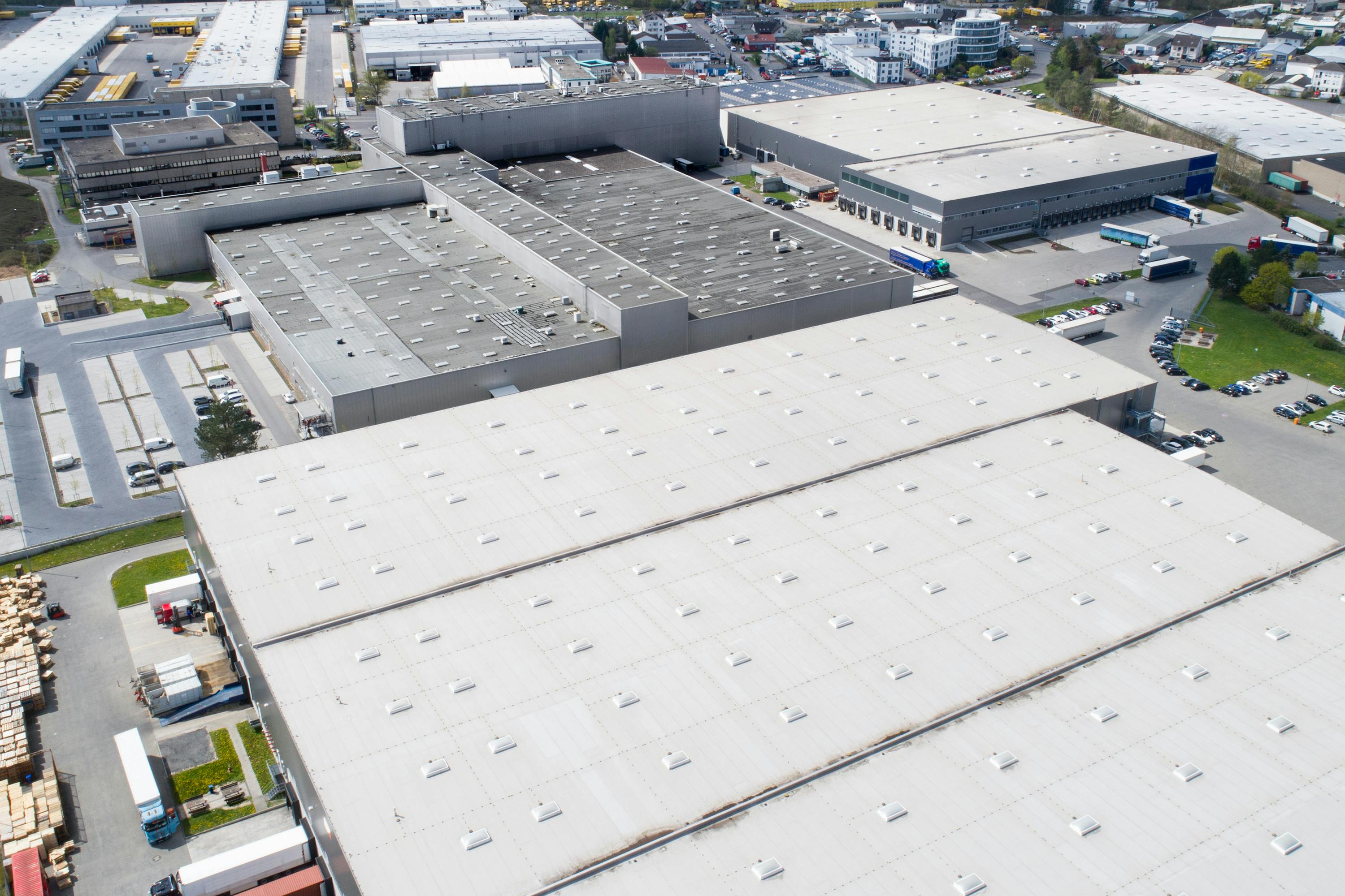 flat roof, warehouse, roofrock product header