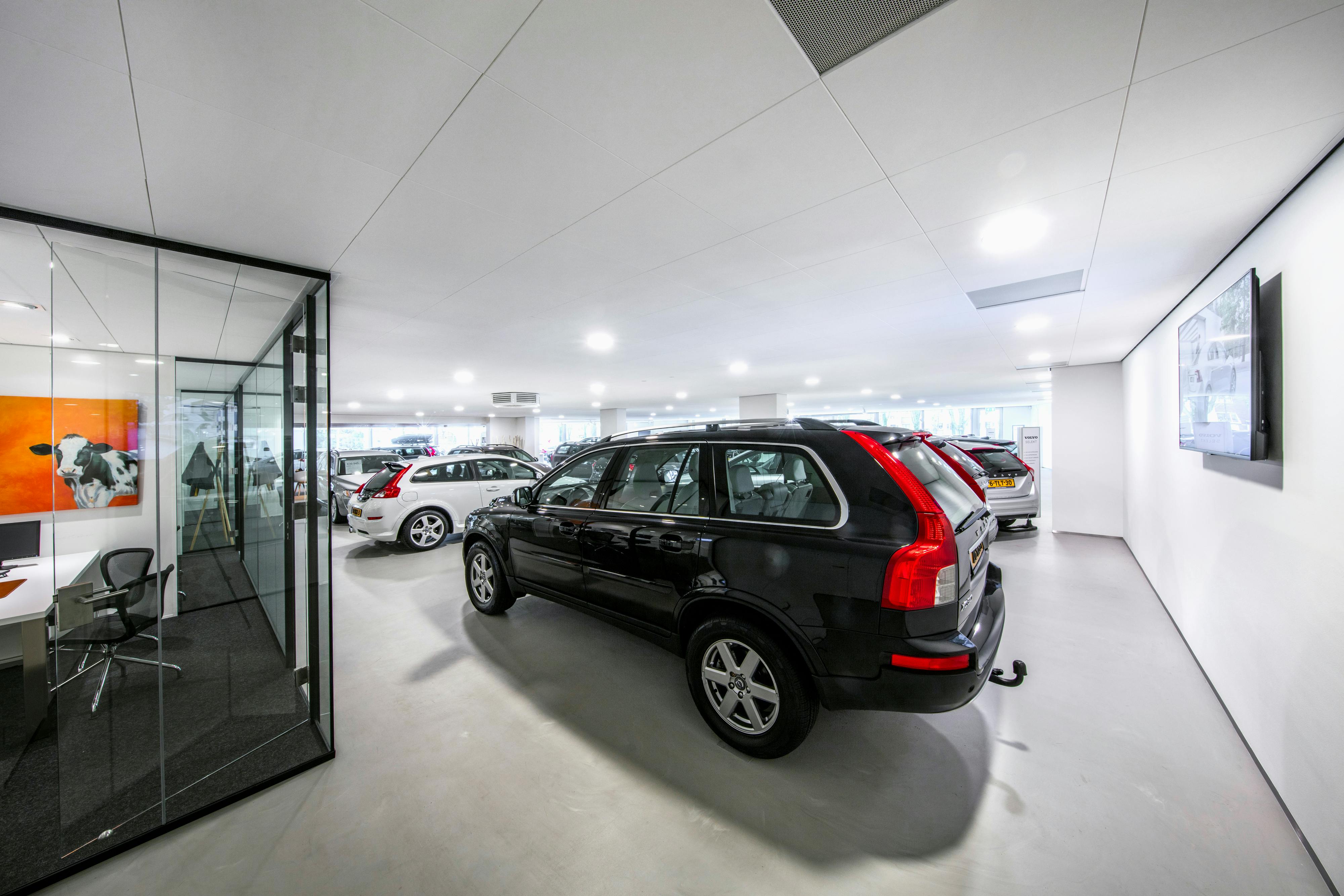 Volvo Mobility Centre,The Netherlands,Vlaardingen,750 m²,Toke Peelen,Volvo Netherlands,Bovero B.V.,ROCKFON Blanka,D-edge,600X600,White