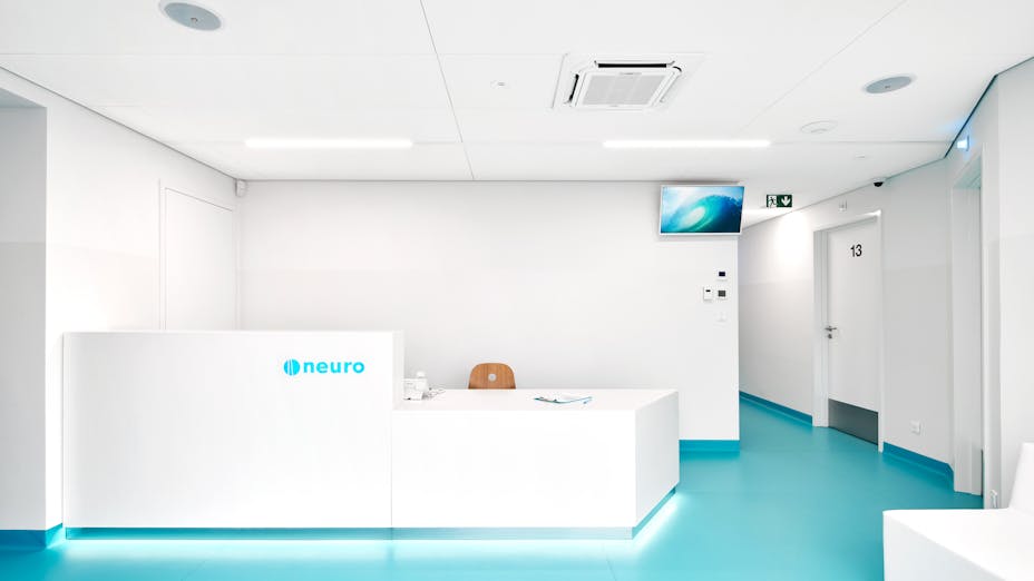 Reception in NEURO Specialist Clinic, Warsaw, Poland in Warsaw Poland with Rockfon Blanka X-Edge